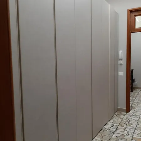 A Casa Di Valeria 公寓 佩萨罗